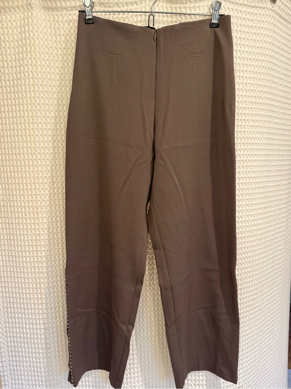 Women's Cropped Straight-Leg Pants in Brown with Contrasting Piping in Cream